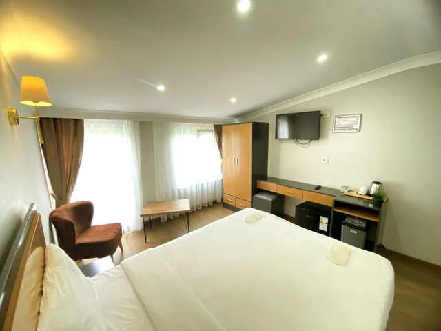 غرفة بريميوم بسرير مزدوج، Inalens Airport Hotel 3/6