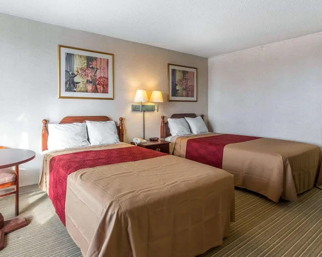 غرفة مزدوجة، Econo Lodge Calhoun South 1/5