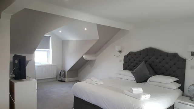 جناح سوبيريور بإطلالة على البحر، The York Hotel 1/7