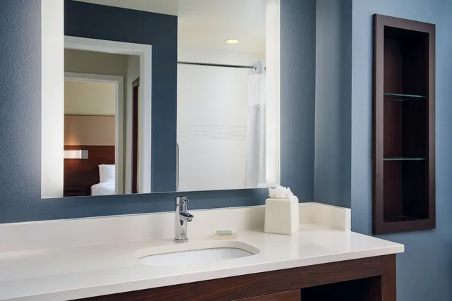 جناح بسريرين كينج بغرفتي نوم مع أريكة، Residence Inn Fort Myers at I-75 and Gulf Coast Town Center 2/2