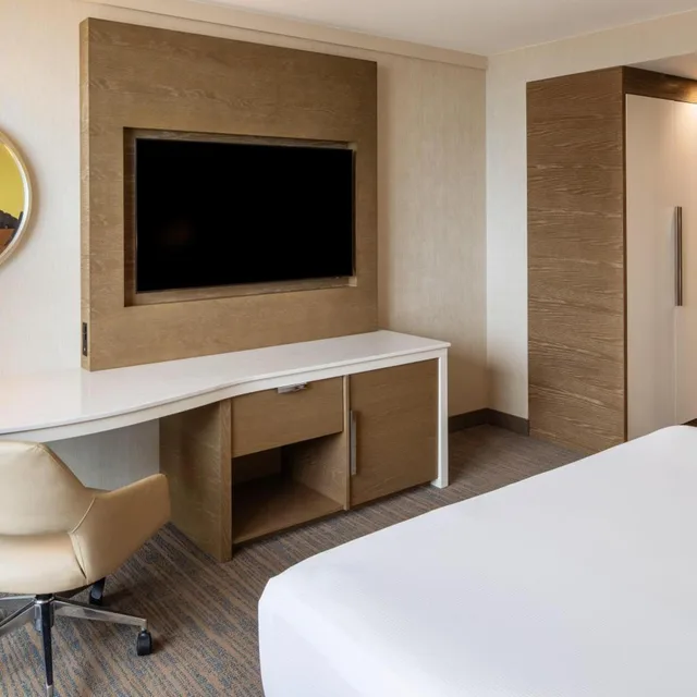 غرفة، Hilton Cleveland Downtown 2/3