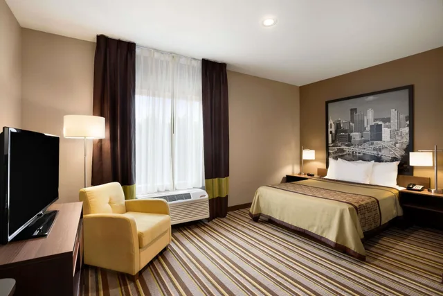 غرفة بسرير كوين لذوي الإعاقة، Super 8 by Wyndham Hershey Chocolate Avenue 1/3