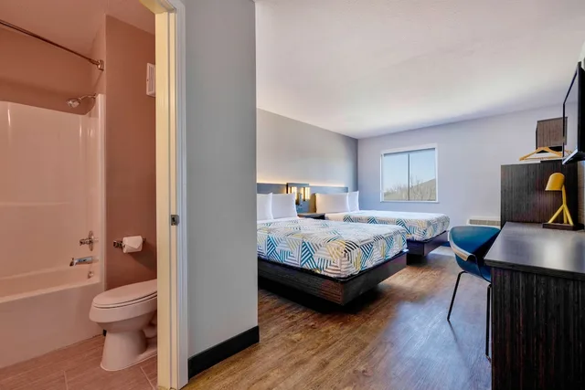 غرفة ديلوكس بسريرين مزدوجين، Motel6 Norman, OK 3/6