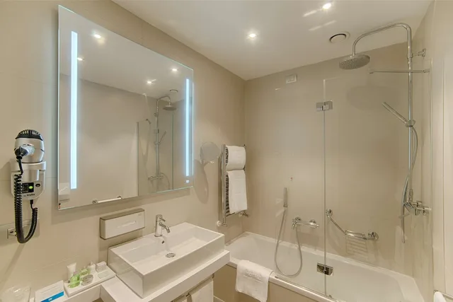 جناح بسرير مزدوج، NH Torino Centro 3/5