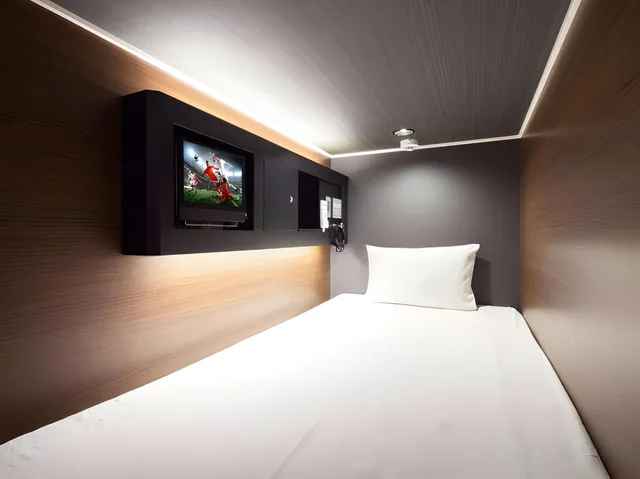 سكن مشترك للرجال، Commun Shibuya - Caters To Men 1/3