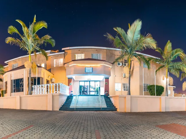 جناح تنفيذي، Global Village Guesthouse 1/1