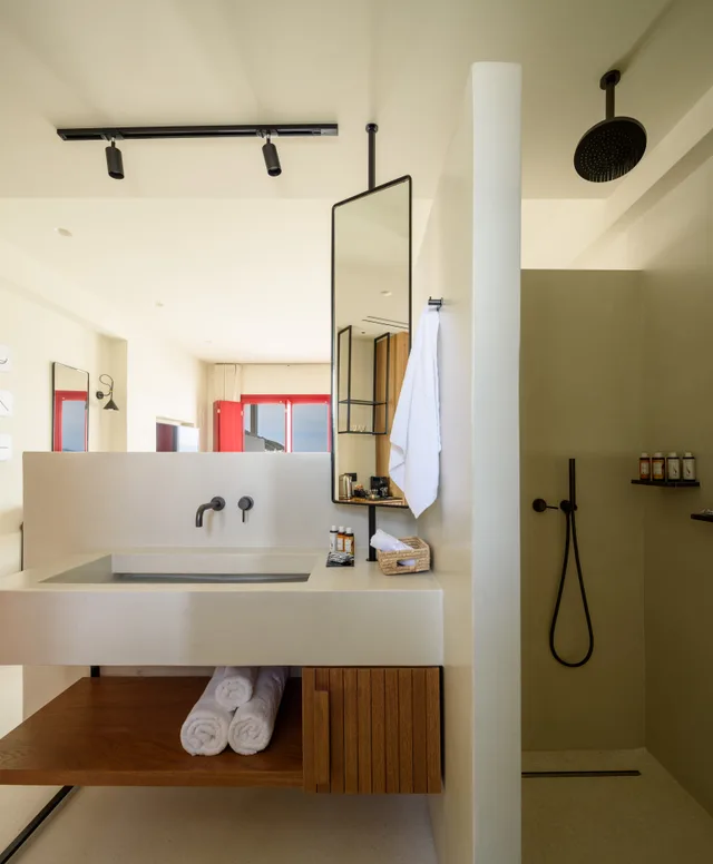 جناح تنفيذي، Potnia Theron Suites 3/4