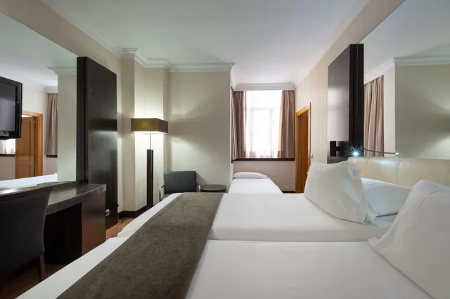 غرفة متصلة عائلية، Hotel Saray 4/10