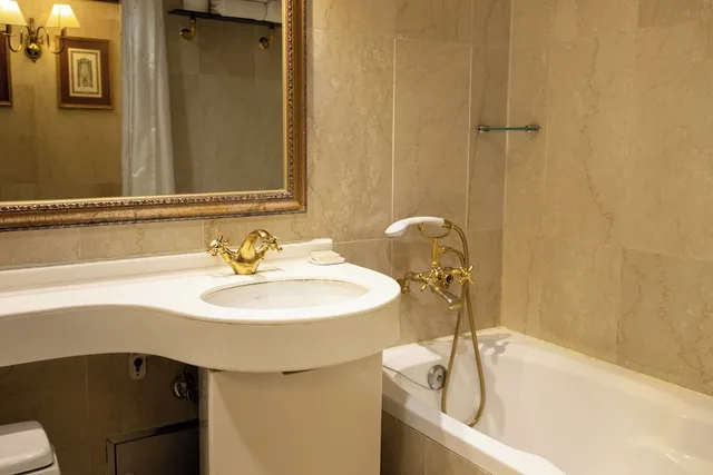 غرفة بريميير بسريرين منفصلين وسرير مزدوج وسرير فردي بإطلالة على الجبل، Kensington Hotel Seorak 7/7