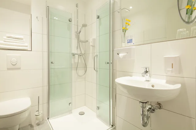 جناح بسرير كوين، Hotel Kastanienhof Berlin 8/10