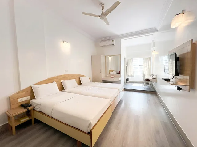 غرفة تنفيذية ثلاثية بسرير فردي، Hotel Vellara 1/6