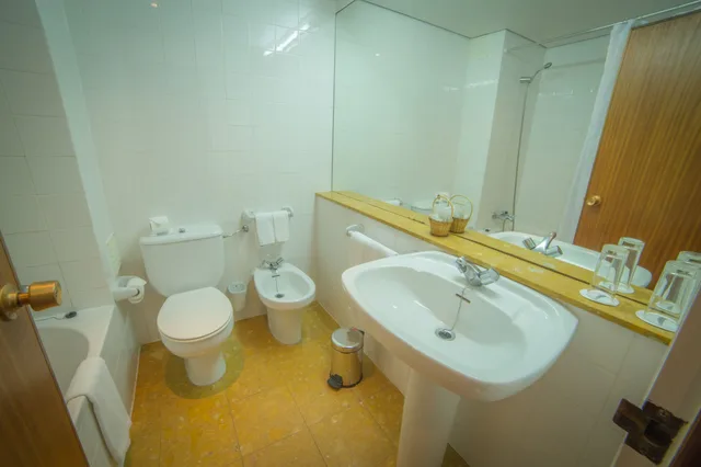 غرفة مفردة بسريرين منفصلين، Porto Santo Hotel And Spa 4/4