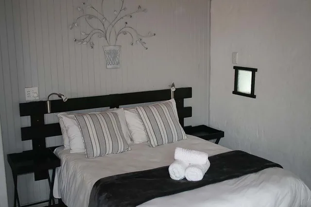 Executive, Studio, Double Bed, Garden View, 2 Bathrooms، Sabi Star Chalets 2/6