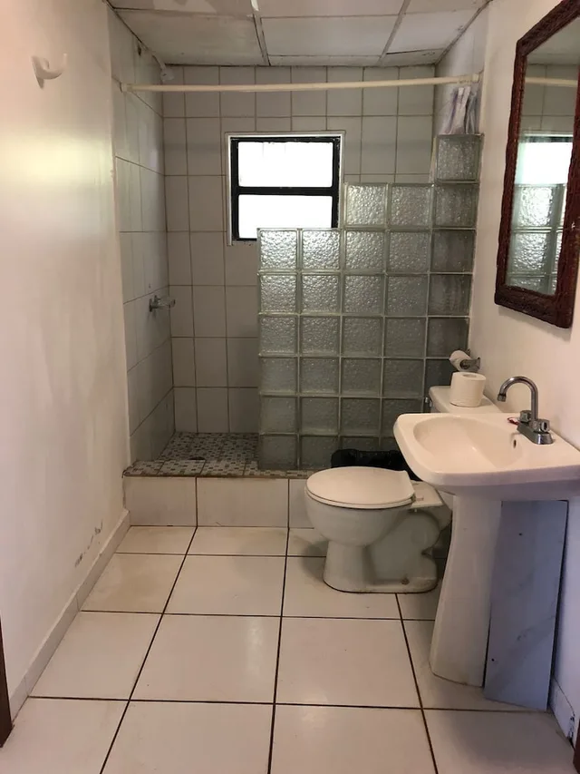 2 Bedrooms, Cabin, 4 Double Beds, Coconut Tree West End 2/2