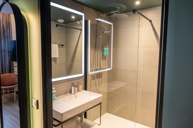 Classic, Twin Beds, River View, Novotel Rouen Centre Cathedrale 4/5