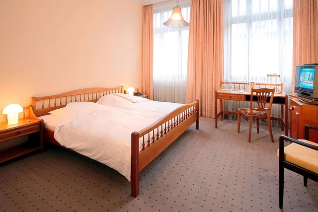 غرفة بزنس مزدوجة، TRYP by Wyndham Kassel City Centre 2/2