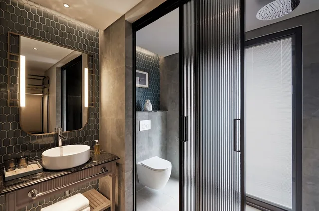 French, Junior Suite, Studio, Twin Beds, Balcony، La Siesta Premium Saigon Central 5/6