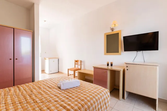 غرفة بسريرين منفصلين بغرفة نوم واحدة، Georgia Hotel 6/9