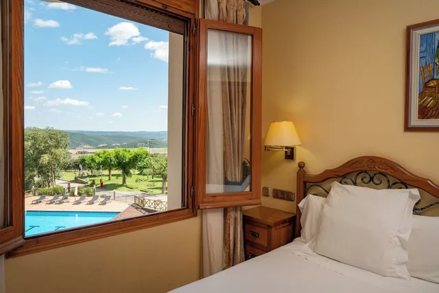 Comfort, Double Bed, Valley View, Jetted Tub، CAN BOIX DE PERAMOLA 2/8