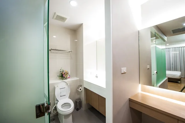Studio, Suite, Double Bed, Burgundy Residence 2/2