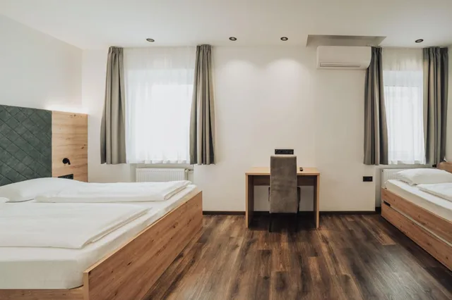 غرفة قياسية ثلاثية، Feichter Hotel & Bistro 1/1