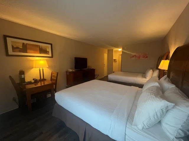 غرفة بسرير كينج وسريرين كوين، Hidden Valley Resort, Ascend Hotel Collection 1/3