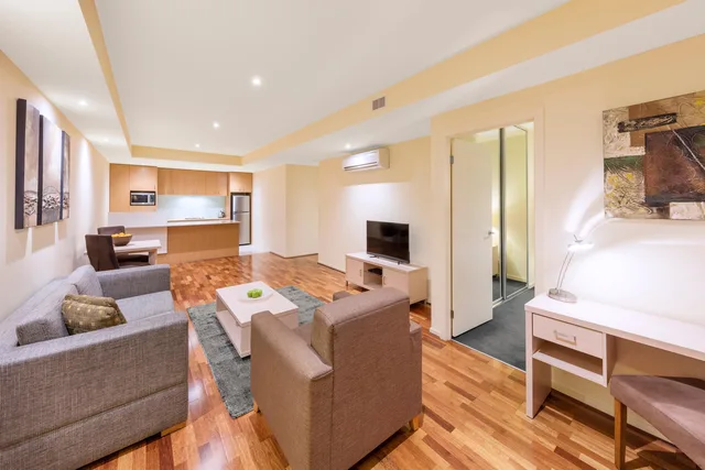 غرفة تنفيذية بغرفتي نوم، Oaks Melbourne on Lonsdale Suites 2/2