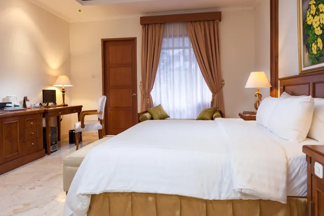 Suite, Villa, Sahid Jaya Lippo Cikarang 2/2