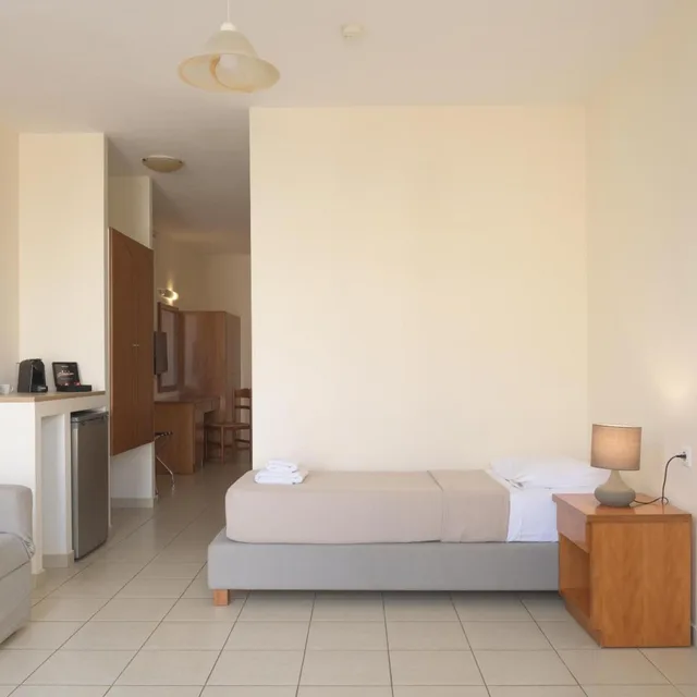 غرفة عائلية بإطلالة على الحديقة، Asterias Village Resort 1/5