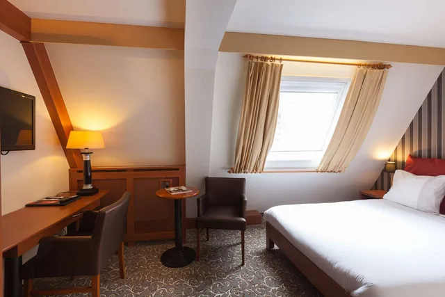 غرفة أساسية بسرير مزدوج، Grand Museum Hotel, BW Signature Collection 1/1