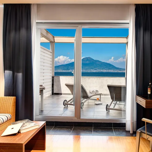 غرفة ديلوكس بسرير مزدوج أو سريرين منفصلين بشرفة، Towers Hotel Stabiae Sorrento Coast 6/6