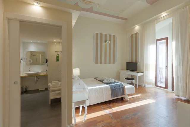 غرفة جونيور رباعية بسرير مزدوج مع أريكة، Hotel Palazzo Sa Pischedda 1/6