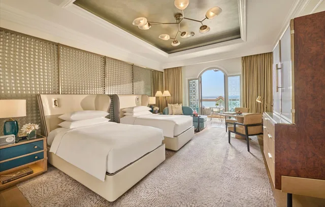 غرفة ديلوكس عائلية بسرير فردي بإطلالة على البحر، Emirates Palace Mandarin Oriental Abu Dhabi 3/5