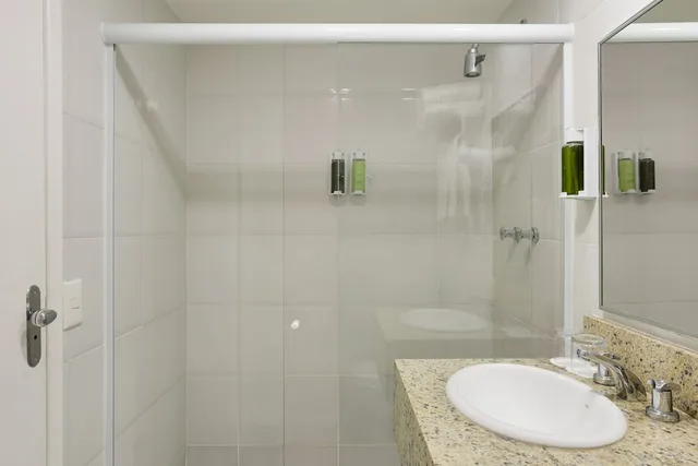 غرفة عائلية، Savoy Othon 5/7