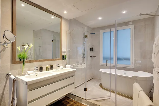 Grand, the Level, Premium, Twin Beds, Bathtub، Melia Madrid Serrano 6/10