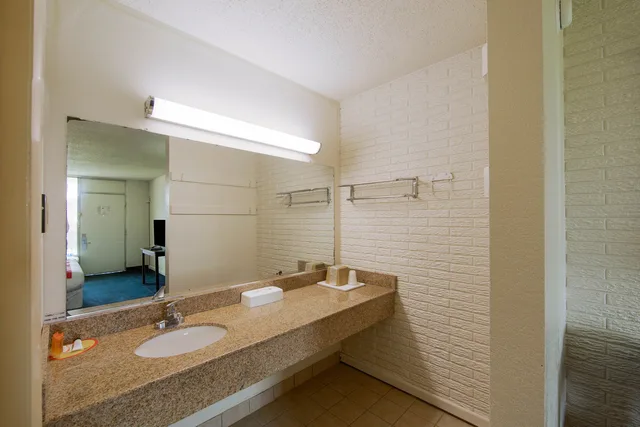 غرفة بسريرين كوين، OYO Hotel Doswell Kings Dominion 9/10