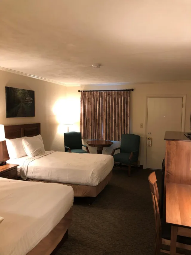 غرفة قياسية بسريرين مزدوجين، Bird-in-Hand Family Inn 2/8