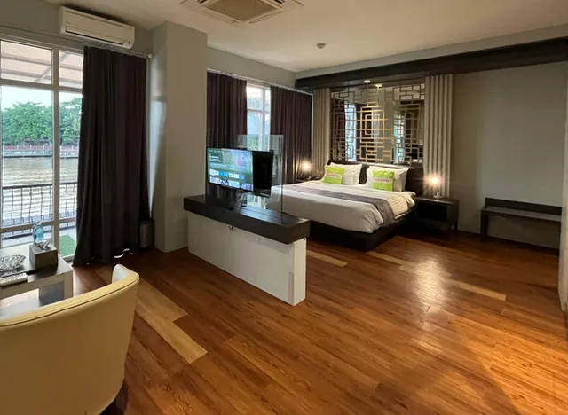 جناح جونيور بشرفة، Hotel Victoria River View 1/2