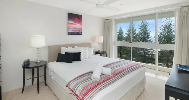 شقة سوبيريور بسرير كينج وسريرين منفصلين بإطلالة على البحر بغرفتي نوم، Solnamara Beachfront Apartments 1/6