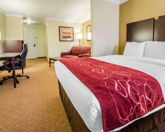 جناح بسريرين كوين، Comfort Suites Elizabethtown 2/6