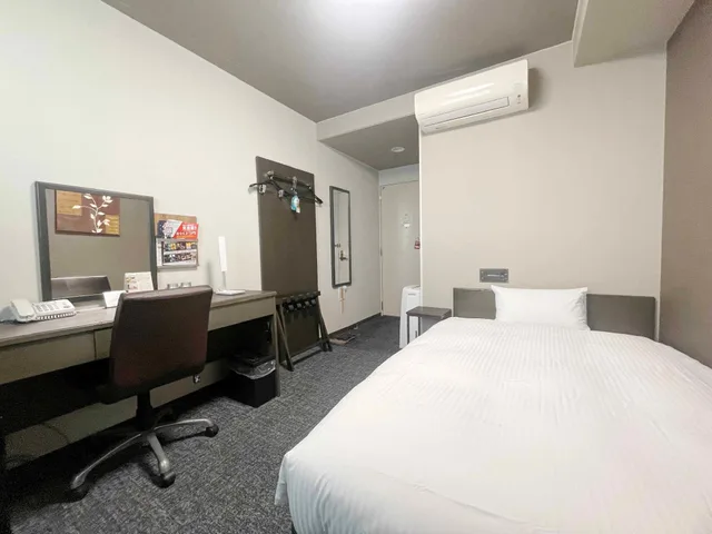 Semi Room, Semi Double Bed، Route Inn Grantia Naha 1/1