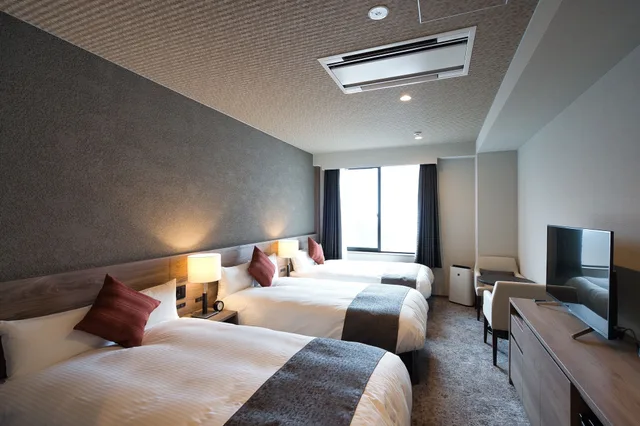 غرفة قياسية ثلاثية بثلاثة أسرّة، Winery Hotel & Condominium Hitohana 1/3