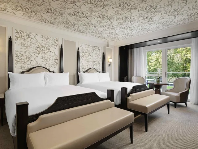 غرفة ديلوكس بسريرين مزدوجين، Fairmont Windsor Park 1/4