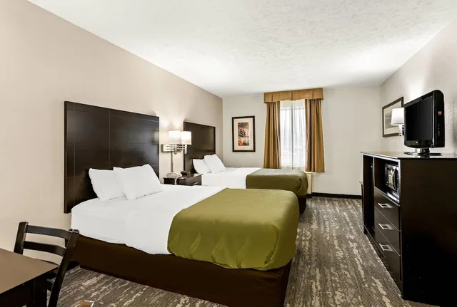 غرفة قياسية بسريرين مزدوجين، Quality Inn Traverse City 10/10