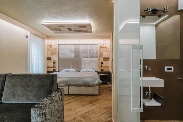 جناح بإطلالة على الجبل، HOTEL CHALET PINETA 10/10
