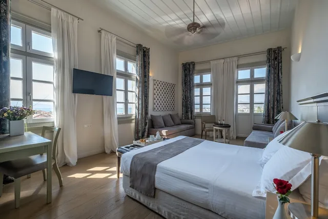 جناح جونيور بسرير مزدوج بإطلالة على البحر مع أريكة، Grand Sarai Nafplio 4/10