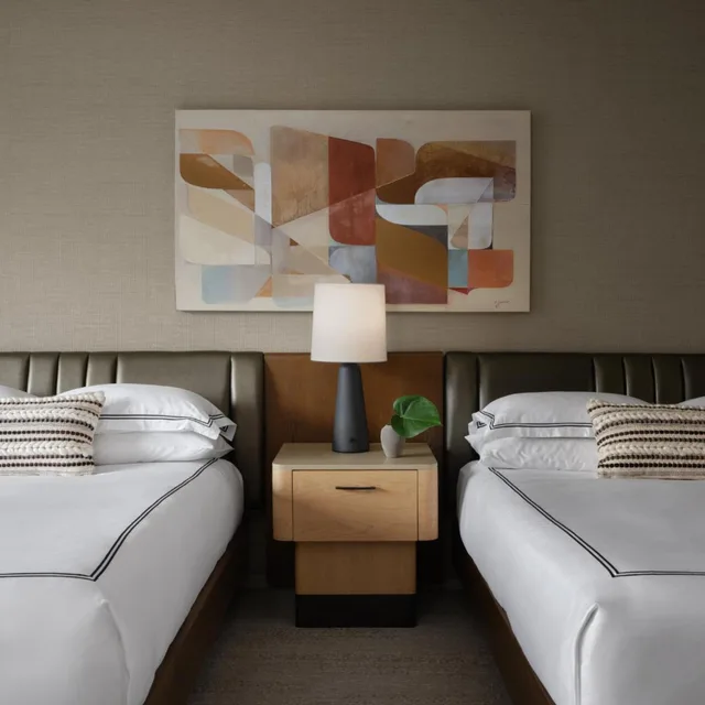 غرفة بسريرين كوين، Hotel Palomar Phoenix A Kimpton Hotel 2/5