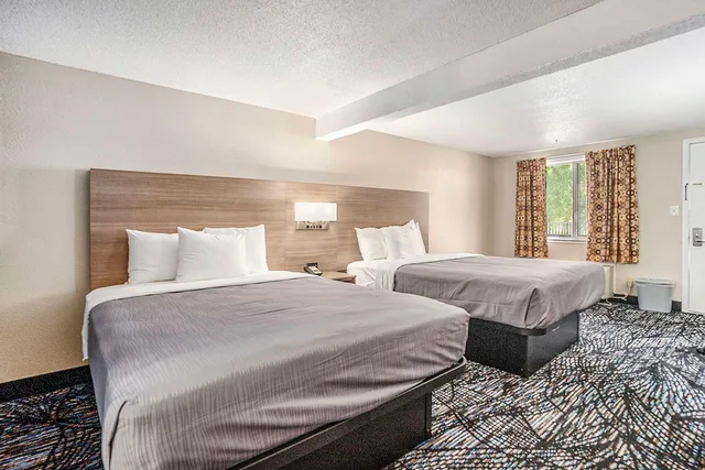 غرفة بسريرين كوين، Rodeway Inn Grand Haven - Mi 2/8