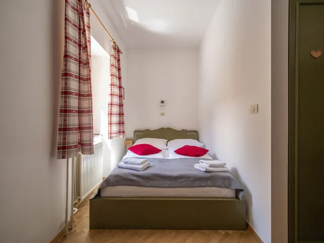 استوديو بسرير كوين، Apartment House Berghi Ii 3/6
