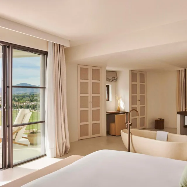 جناح سيغنتشر بسرير كينج، La Zambra the Unbound Collection By Hyatt 1/3